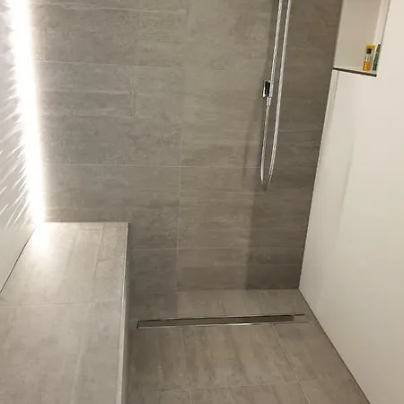 Top Moderne Ferienwohnung In Markdorf Am Bodensee *